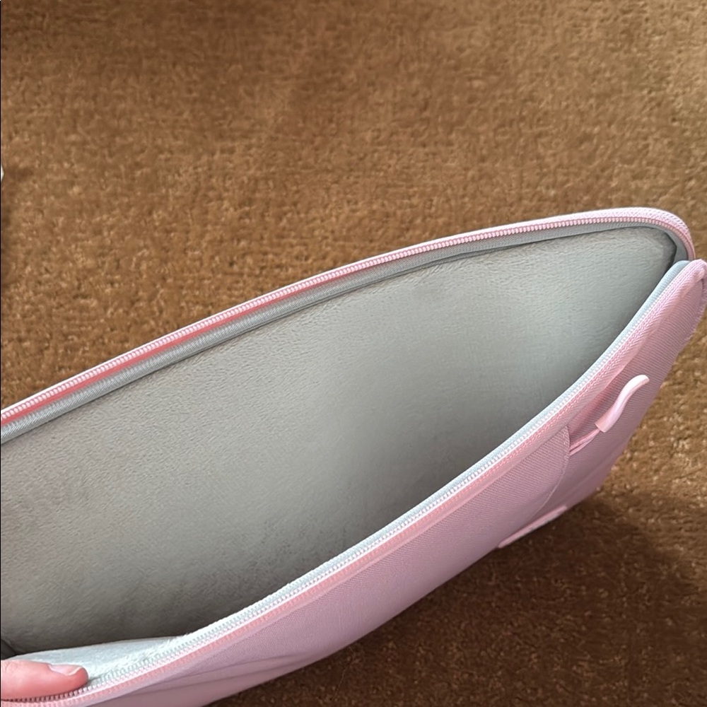 Pink Computer Sleeve - Picture 3 of 3